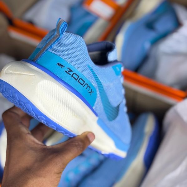 Tênis Nike ZoomX
